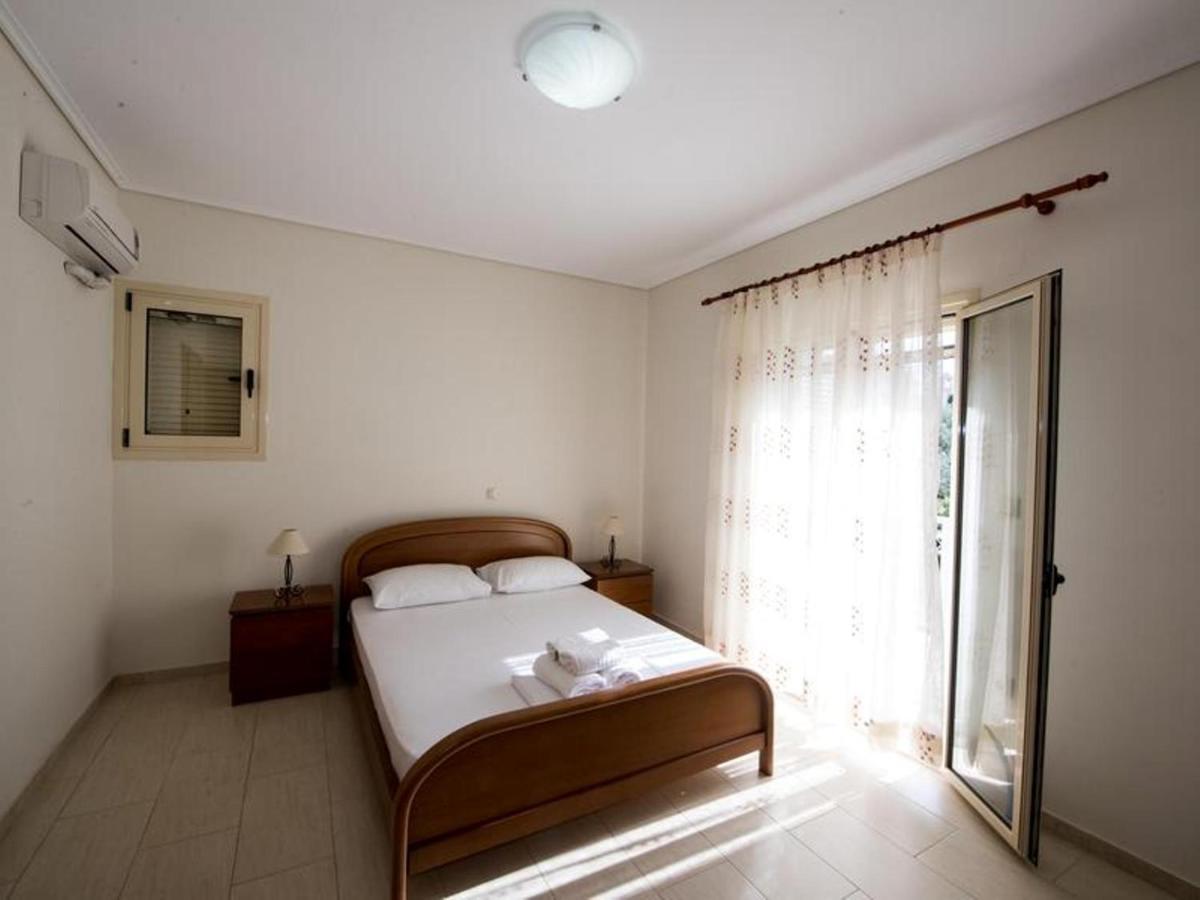 Manoleas Villas - Apartment 2 Stoúpa Dış mekan fotoğraf