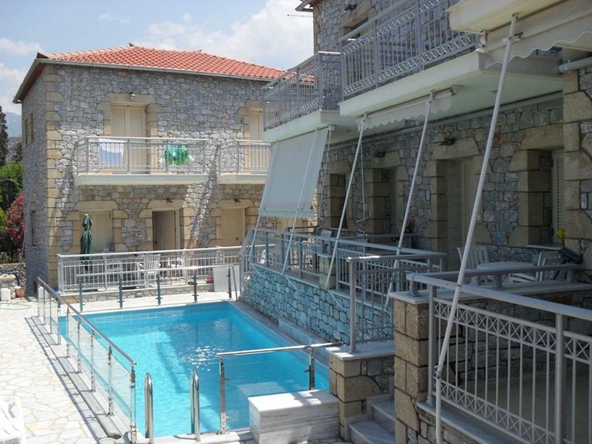 Manoleas Villas - Apartment 2 Stoúpa Dış mekan fotoğraf